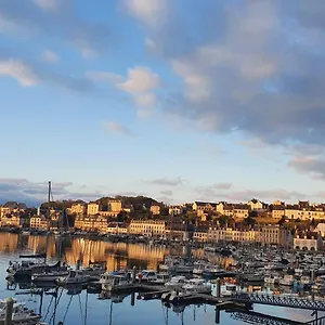 Aparthotel Sur Le Port De Plaisance - Face A La -, Audierne